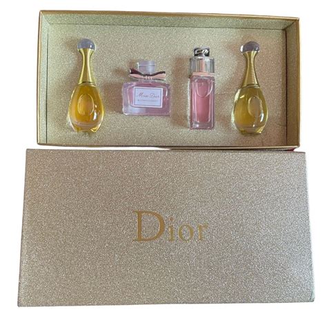 miss dior mini case|miss dior mini gift set.